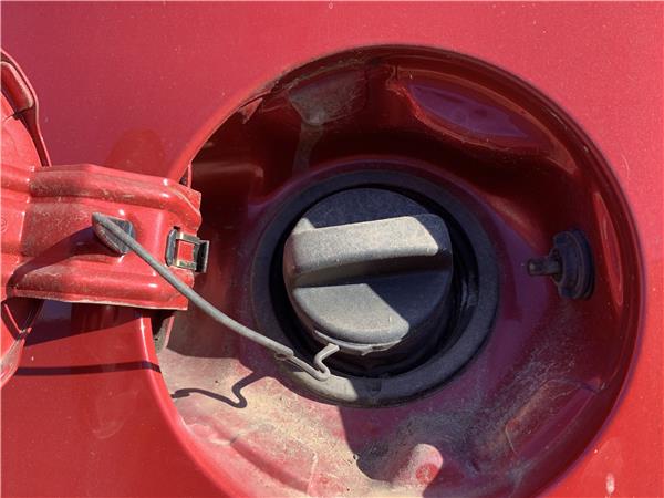 tapon combustible toyota prius zvw30 2009 18