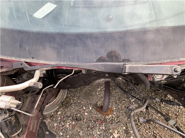 brazo limpiaparabrisas delantero derecho ford