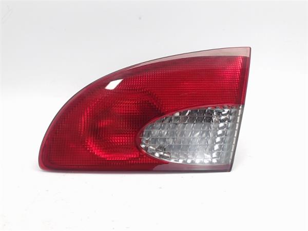 piloto porton trasero derecho toyota avensis