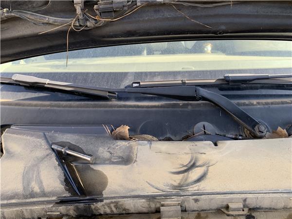 brazo limpiaparabrisas delantero derecho bmw