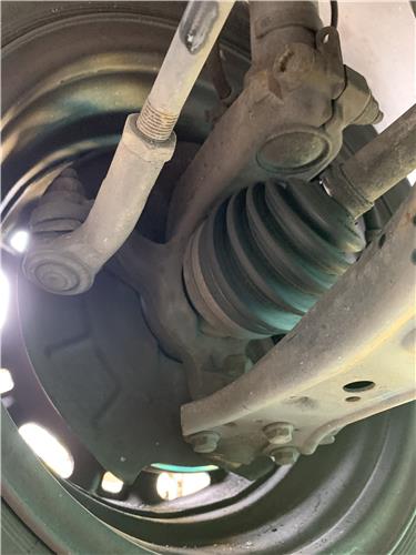 mangueta delantera izquierda skoda fabia 5j2