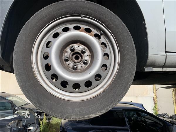 llanta mercedes benz vito furgon 447 072014