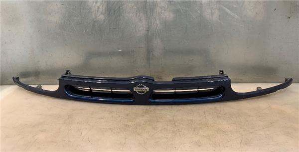 rejilla paragolpes delantero nissan serena c2