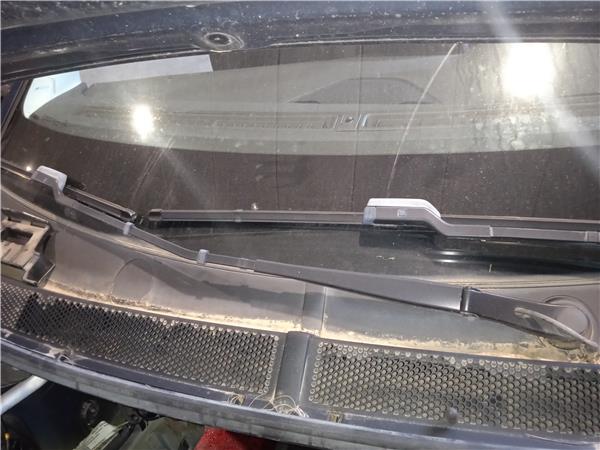 brazo limpiaparabrisas delantero derecho peug