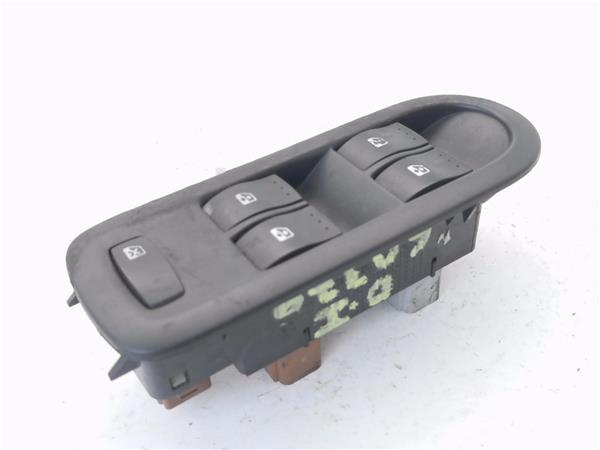 mando elevalunas delantero izquierdo renault