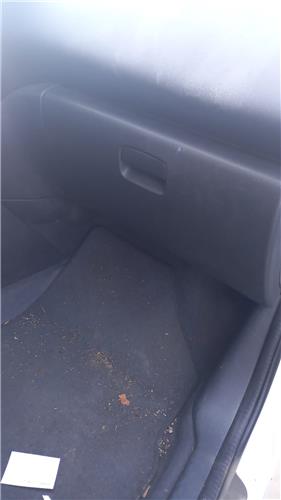 guantera salpicadero peugeot 3008 052009 20