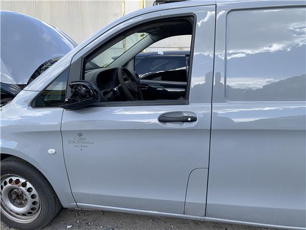 puerta delantera izquierda mercedes benz vito