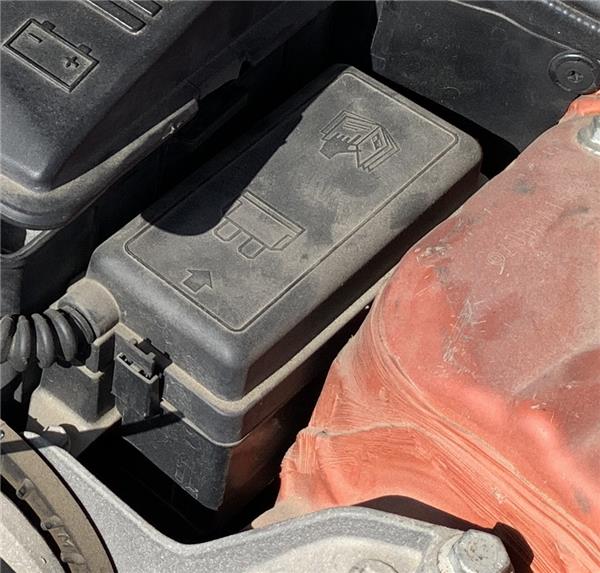 caja fusiblesrele mini cabrio r52 2004 16 co