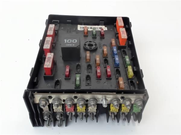 caja fusiblesrele volkswagen passat berlina 3