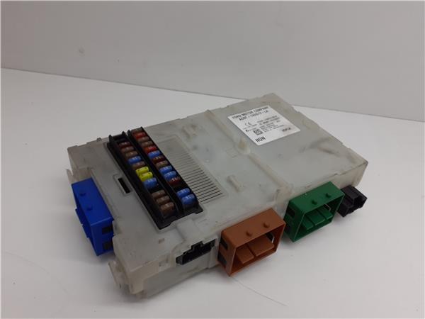 caja reles fusibles land rover
