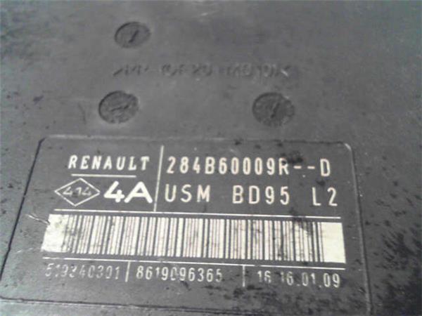 Caja Reles Renault Megane III 5P 1.5