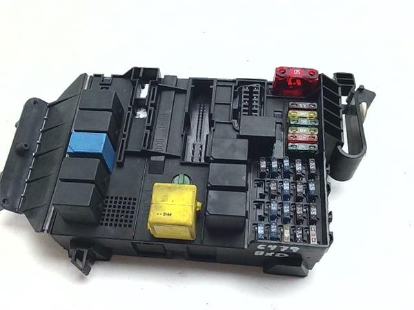caja fusibles/rele smart micro compact car 600 40cw