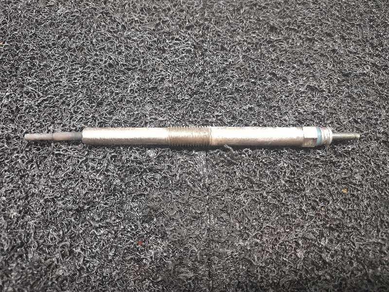 calentadores toyota auris (e15) active