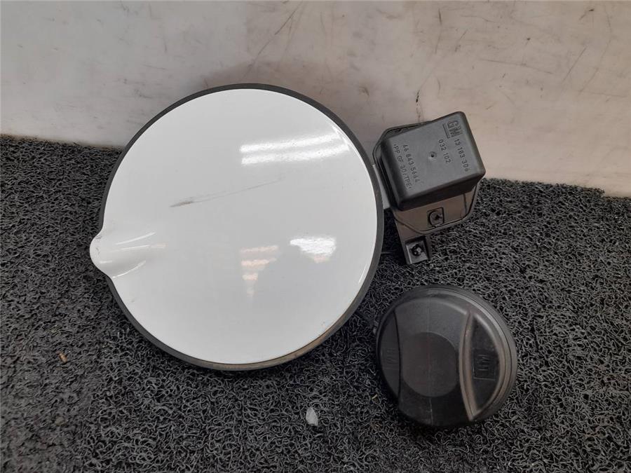 tapa exterior combustible opel corsa e selective