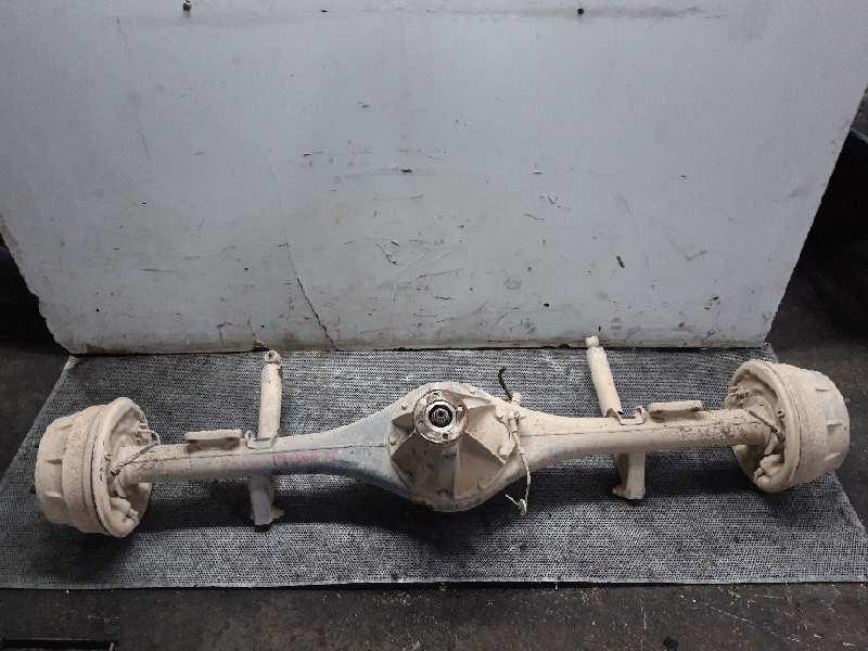 puente trasero nissan trade caja cerrada, techo elevado