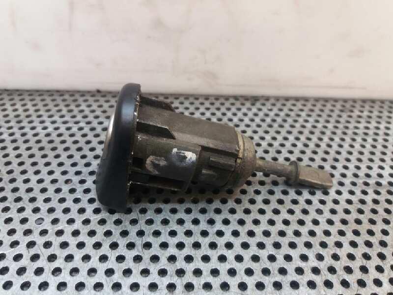 Bombin Puerta Delantera Derecha GOLF