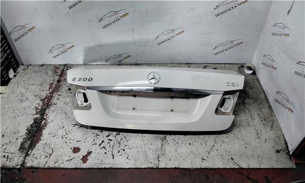 Tapa Maletero Mercedes-Benz Clase E