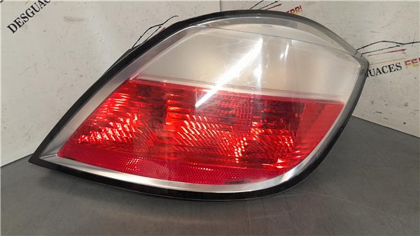 piloto trasero derecho opel astra h berlina 2