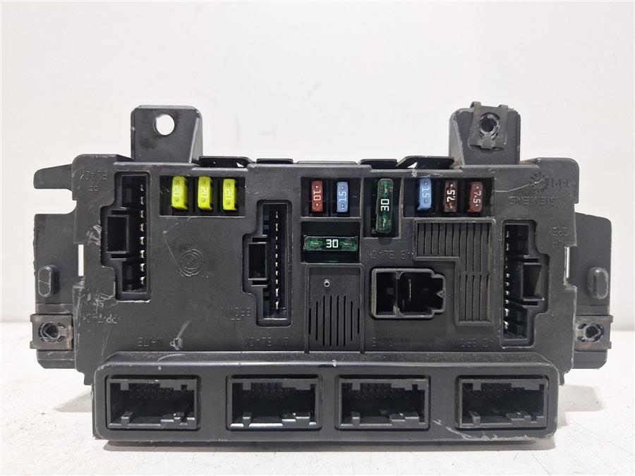 caja reles fiat punto (188_) 1.2 16v 80 (188.233, .235, .253, .255, .333, .353, .639,...