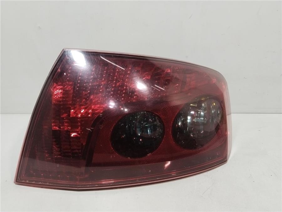 ojal piloto trasero derecho peugeot 407 (6d_) 2.0 hdi 135 (6drhrh, 6drhre, 6drhrg, 6drhrj)