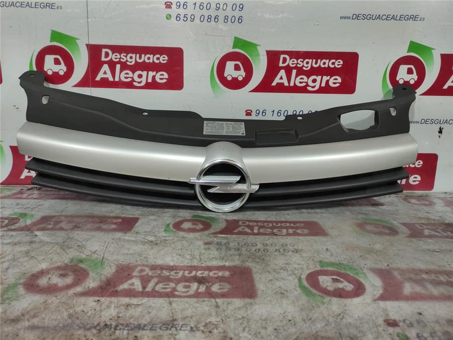 rejilla capo opel astra h berlina essentia