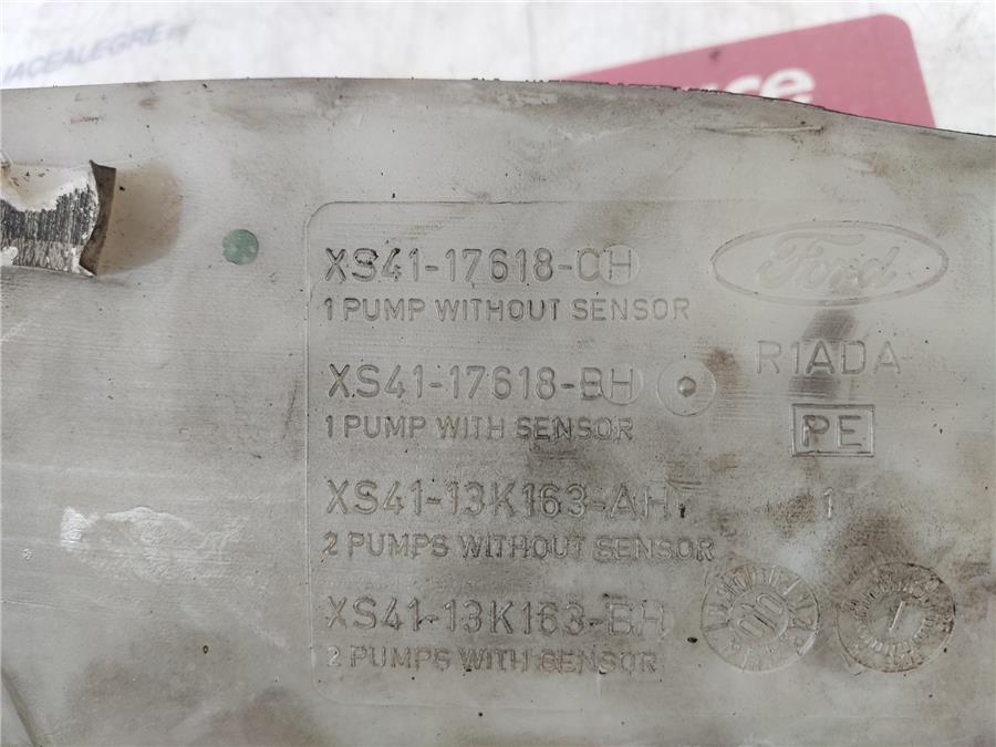 Deposito Limpiaparabrisas FORD FOCUS