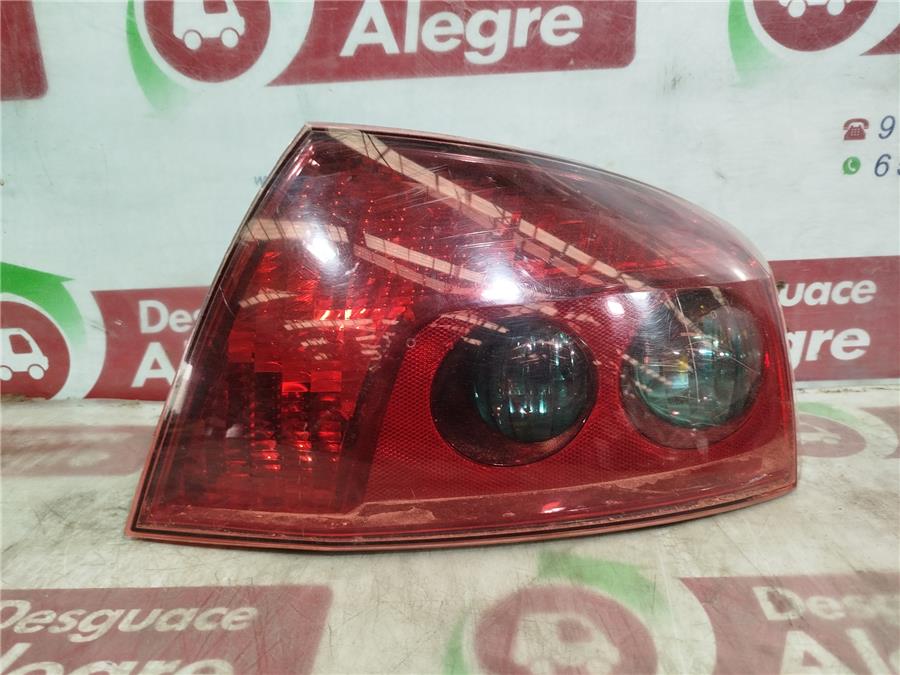 piloto trasero derecho peugeot 407 st confort
