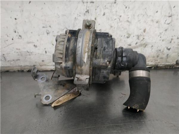 bomba de agua mercedes clase c w205 familiar