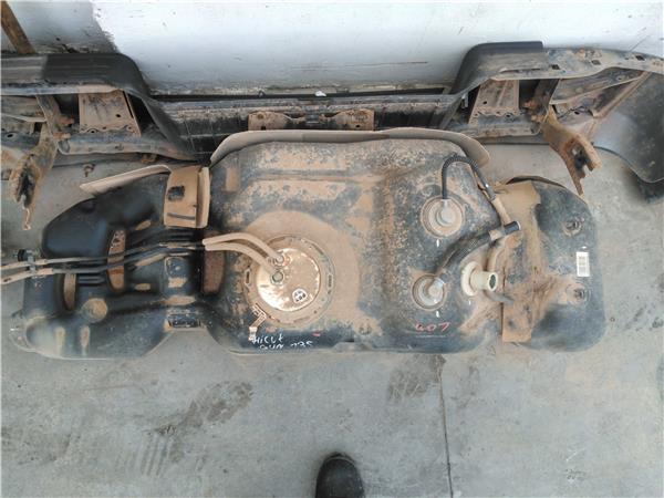 deposito combustible toyota hilux gun135 24