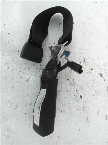 anclaje cinturon trasero derecho toyota yaris 2011 > (nlp130) 1.4