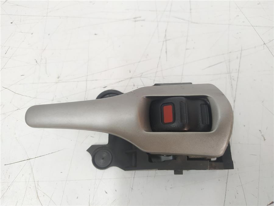 manilla interior puerta delantera izquierda toyota auris (e15) *