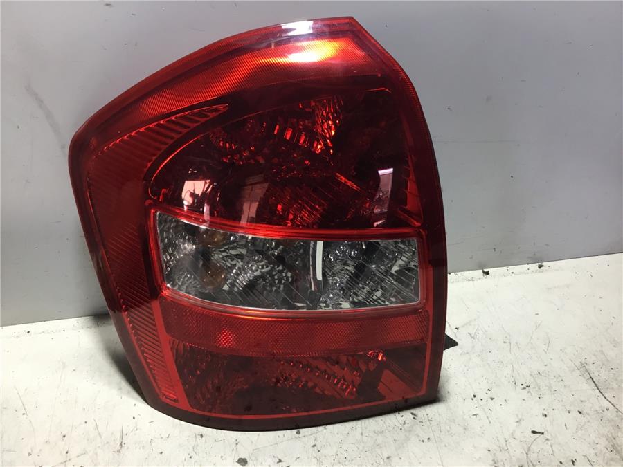 piloto trasero izquierdo kia cerato (ld) 1.6 lx berlina (4 ptas.)