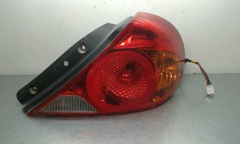 ojal piloto trasero derecho kia sephia ll básico