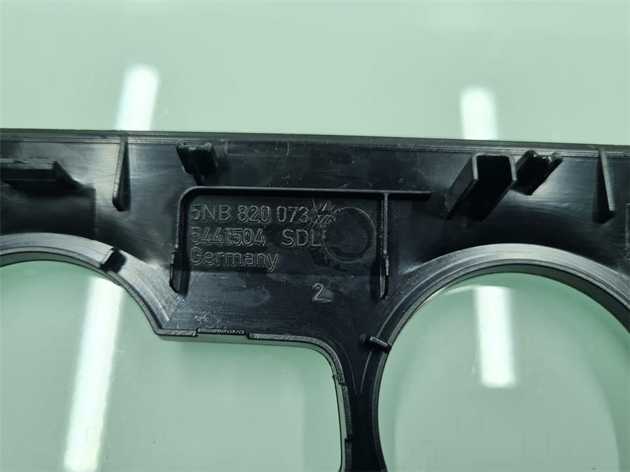 Moldura Puerta Delantera Derecha BMT