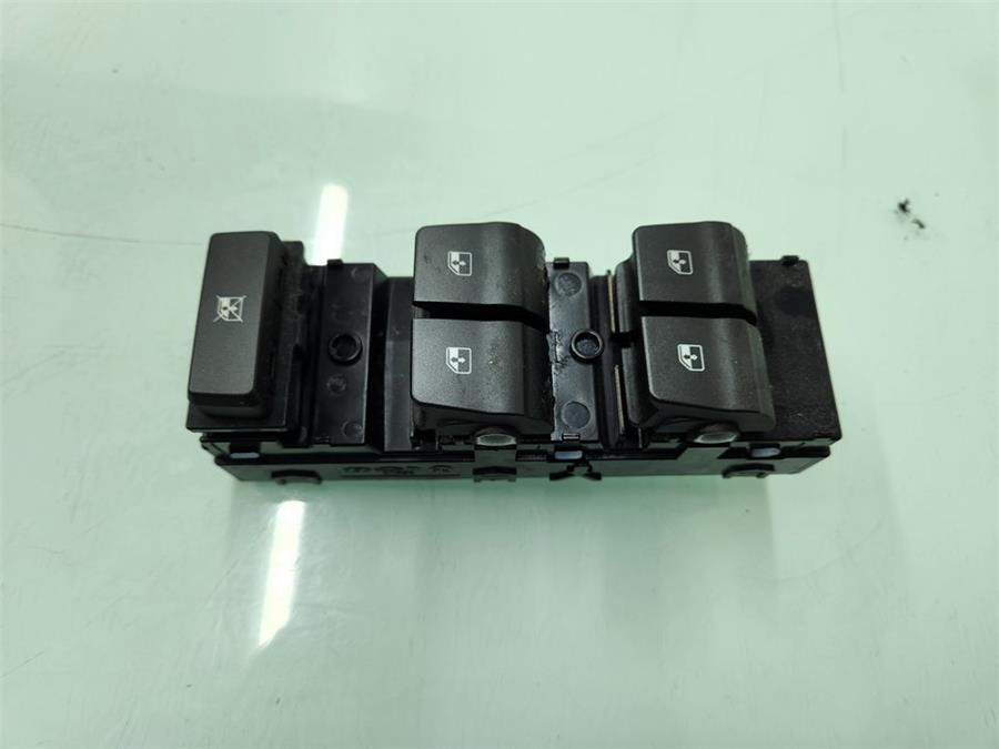 botonera puerta delantera izquierda hyundai i30 (pd) klass lr