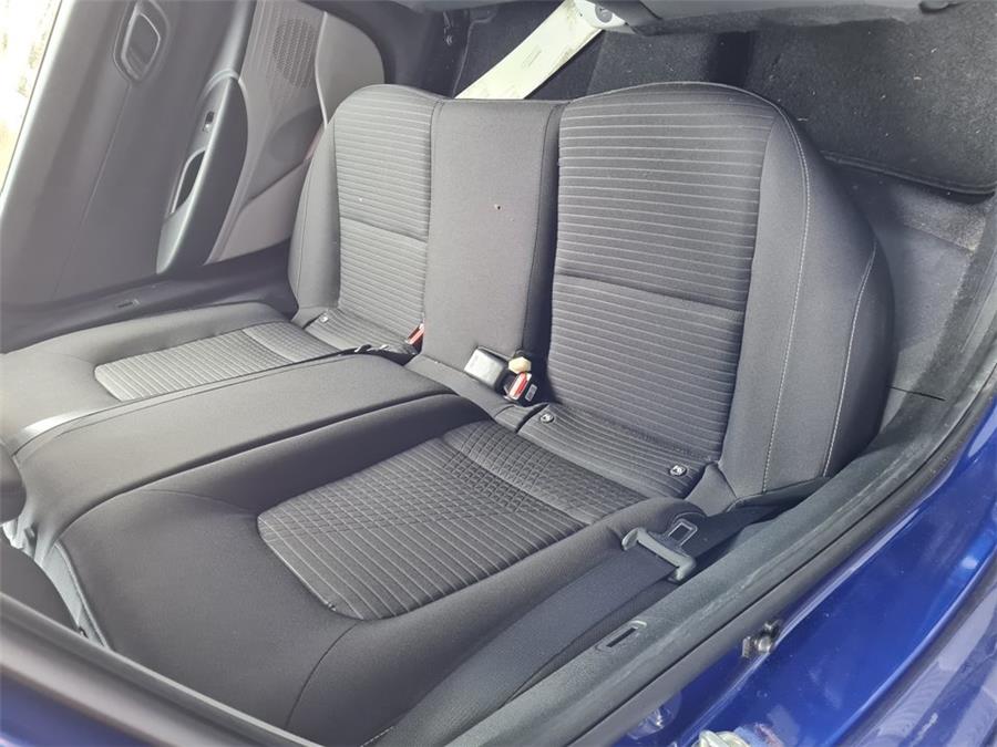 Asiento Trasero Central HYUNDAI I20