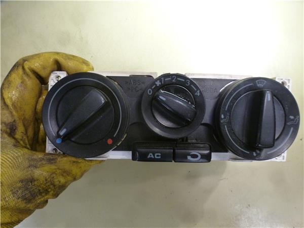 mandos calefaccion / aire acondicionado skoda octavia berlina (1u2)(1997 >) 1.9 tdi slx (81kw) [1,9 ltr.   81 kw tdi]