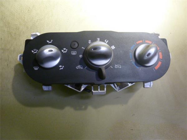 mandos calefaccion / aire acondicionado renault twingo ii (07.2007 >) 1.2 gt imusic [1,2 ltr.   74 kw 16v]
