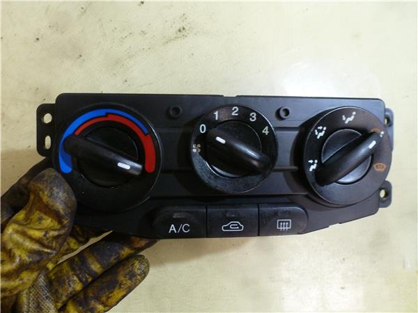 mandos calefaccion / aire acondicionado kia rio (bc)(2000 >) 1.3 ls berlina [1,3 ltr.   60 kw cat]