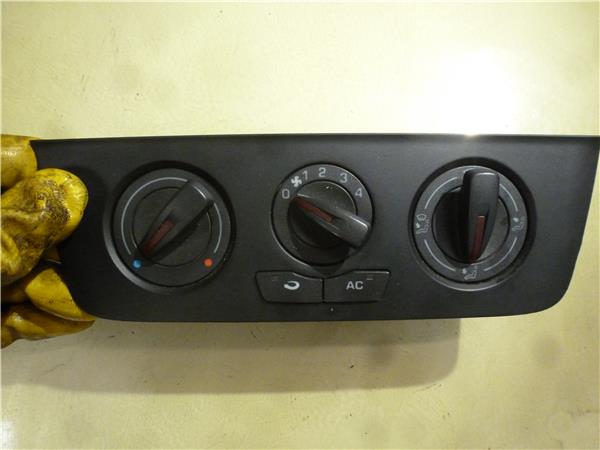mandos climatizador seat ibiza sc (6j1)(06.2008 >) 1.4 ecomotive [1,4 ltr.   59 kw tdi]