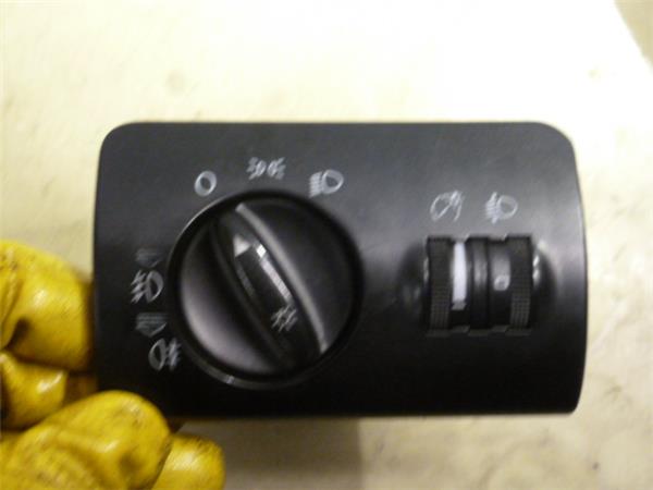 mando de luces audi a6 berlina (4b2)(1997 >) 2.4 (121kw) [2,4 ltr.   121 kw v6 30v]