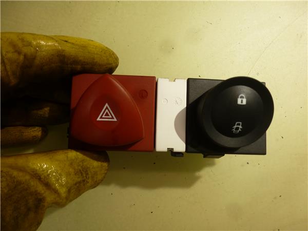 Interruptor Luces Emergencia Renault