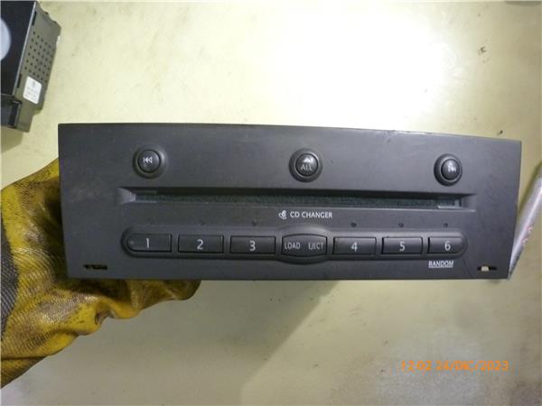 cargador cd renault megane ii berlina 5p (10.2002 >) 1.9 confort expression [1,9 ltr.   88 kw dci diesel]