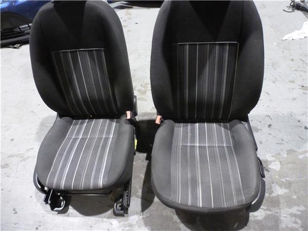 juego asientos ford focus berlina (cb4)(2008 >) 1.8 titanium [1,8 ltr.   85 kw tdci turbodiesel cat]