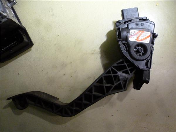 pedal acelerador peugeot 308 sw (2008 >) 1.4 urban [1,4 ltr.   70 kw 16v vti cat (8fs / ep3)]