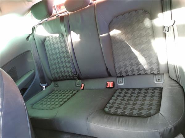 asientos traseros audi a3 (8v1)(03.2012 >) 1.6 ambiente [1,6 ltr.   77 kw tdi]