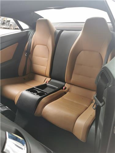 asientos traseros mercedes benz clase e (bm 207) coupe (05.2009 >) 2.1 e 250 cdi blueefficiency (207.303) [2,1 ltr.   150 kw cdi cat]