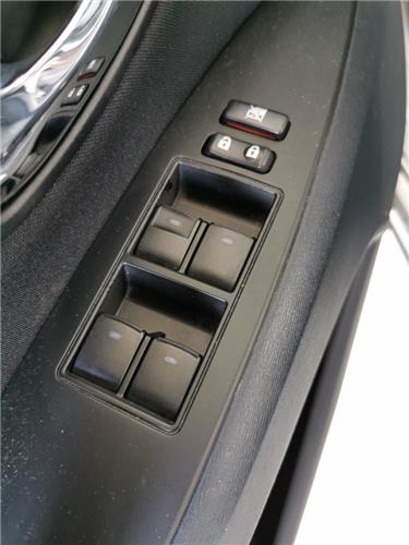 botonera puerta delantera izquierda toyota avensis cross sport (t27)(2008 >) 1.8 advance [1,8 ltr.   108 kw 16v cat]