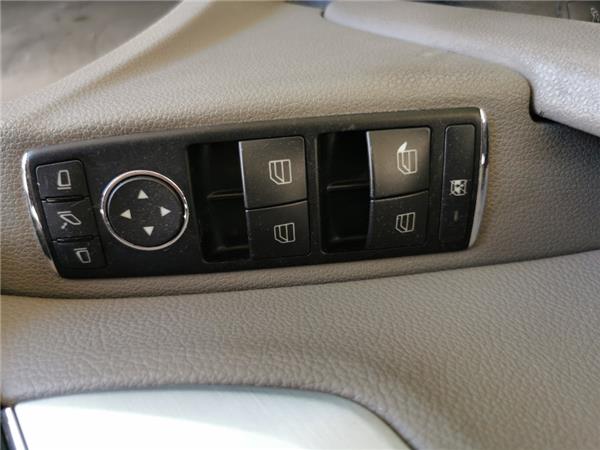 botonera puerta delantera izquierda mercedes benz clase c (bm 204) berlina (01.2007 >) 2.2 c 220 cdi (204.008) [2,2 ltr.   125 kw cdi cat]