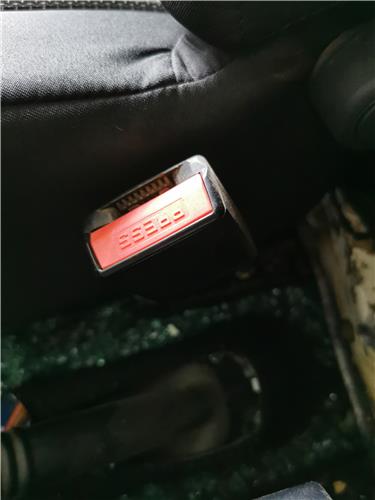 anclaje cinturon delantero derecho dacia dokker (2012 >) 1.5 ambiance [1,5 ltr.   55 kw dci diesel fap cat]